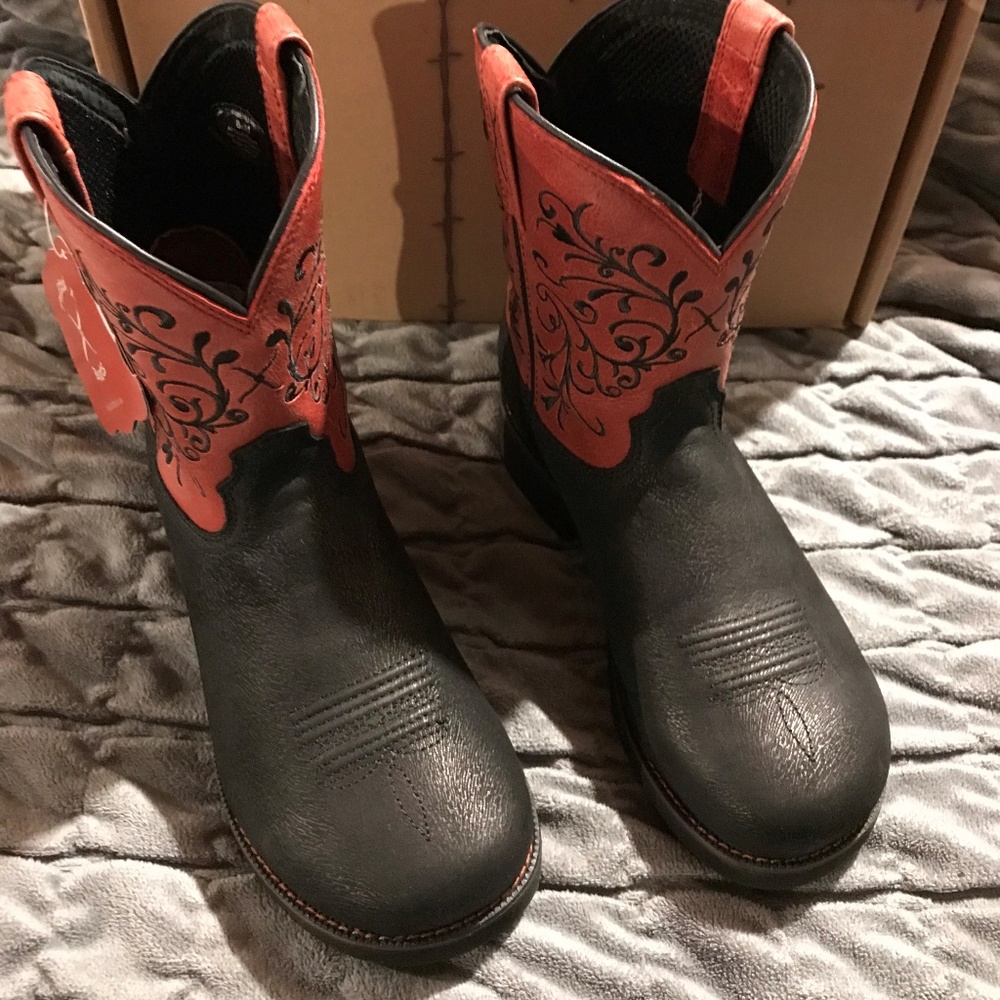 New Twisted X Women's Barn Burner 8".